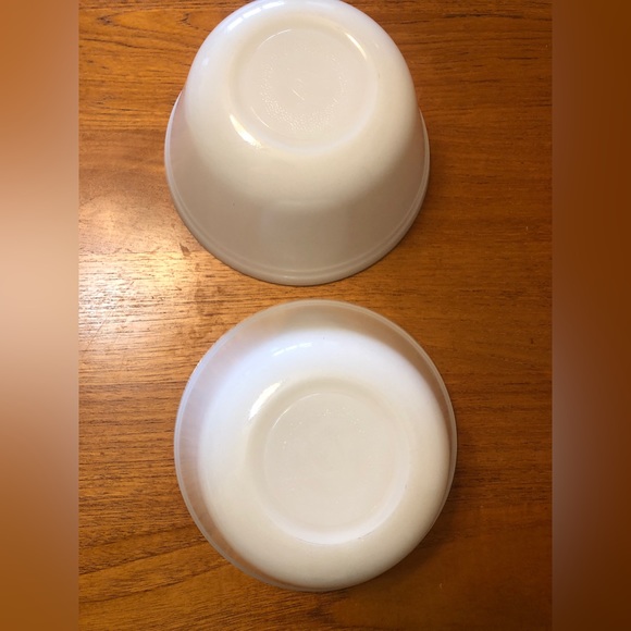 Vintage Federal Glass Milk Glass Bowl - Picture 5 of 7